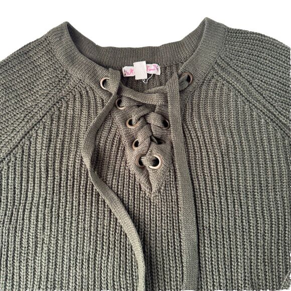 It’s Our Time V Neck Lace Up Knit Green Sweater Women’s Size Medium - Picture 4 of 10